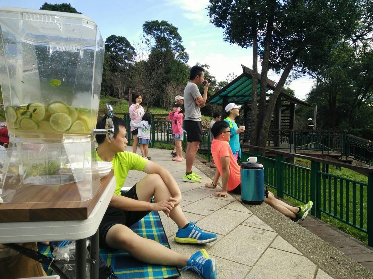 Sun Moon Lake Onelife Hostel Yuchi Esterno foto